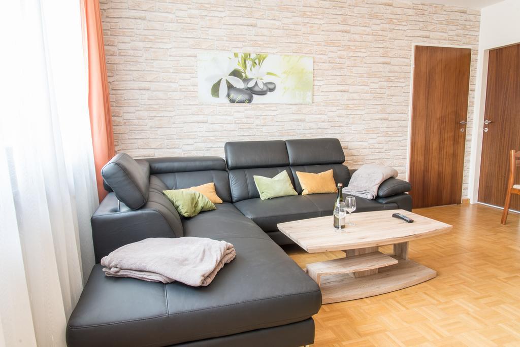 Apartment Seeblick Цел ам Зее Стая снимка